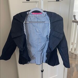 Elegant Black Blazer with Striped Lining